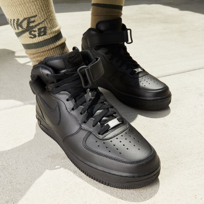 BRANDURI Pantofi sport Nike Air Force 1 Mid '07 Le Black - sneakerit.ro [3]