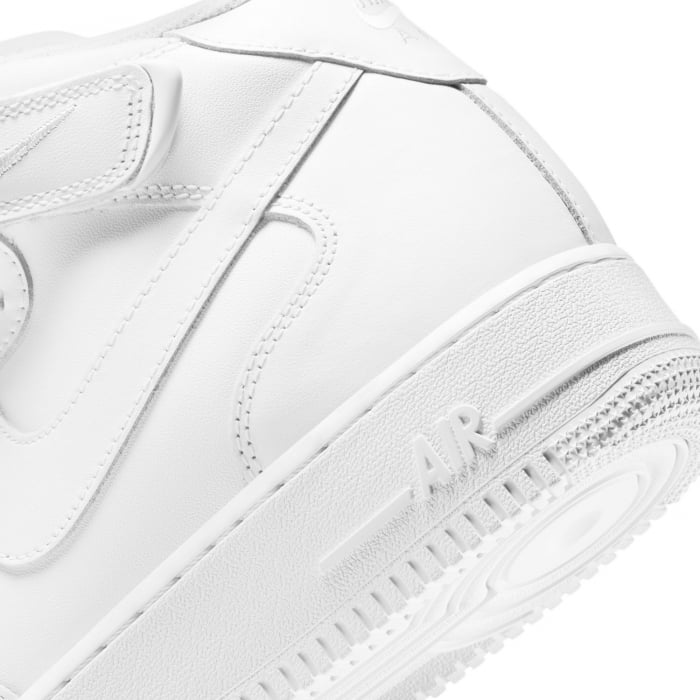 Nike Pantofi sport Nike Air Force 1 Mid '07 Le White - sneakerit.ro [4]