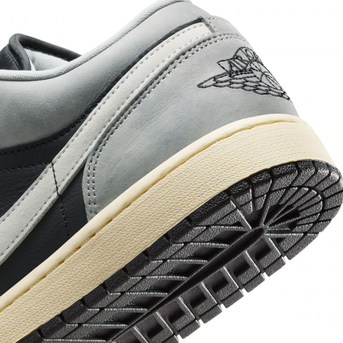 SNEAKERS BARBATI Pantofi sport Air Jordan 1 Low SE - sneakerit.ro [4]