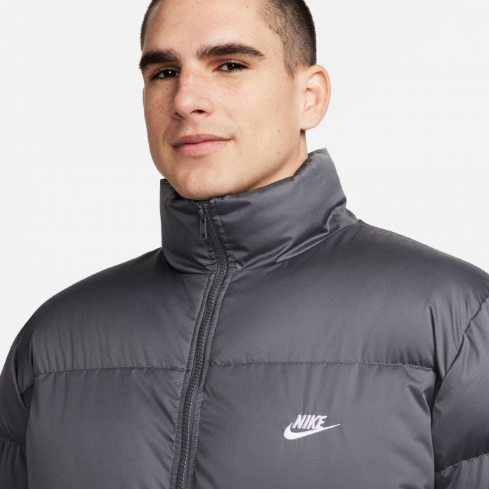 Geci si veste barbati Geaca Nike M Tf Club Puffer Jkt - sneakerit.ro [4]