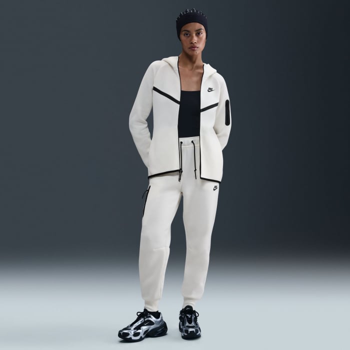 BRANDURI Hanorac Nike W Nsw Tch Flc Wr Fz Hdy 2 - sneakerit.ro [3]