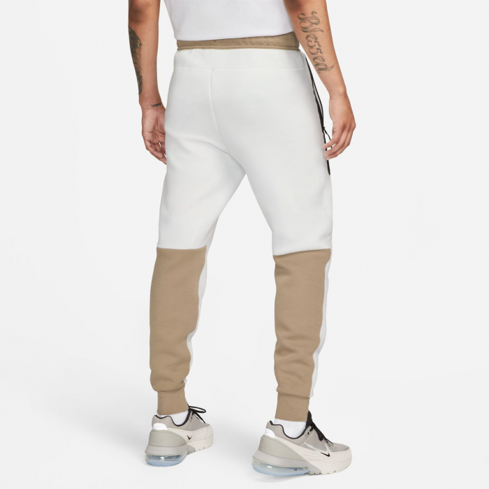 IMBRACAMINTE Pantaloni Nike M Tech Fleece Jogger Summit White/Khaki/Black - sneakerit.ro [2]