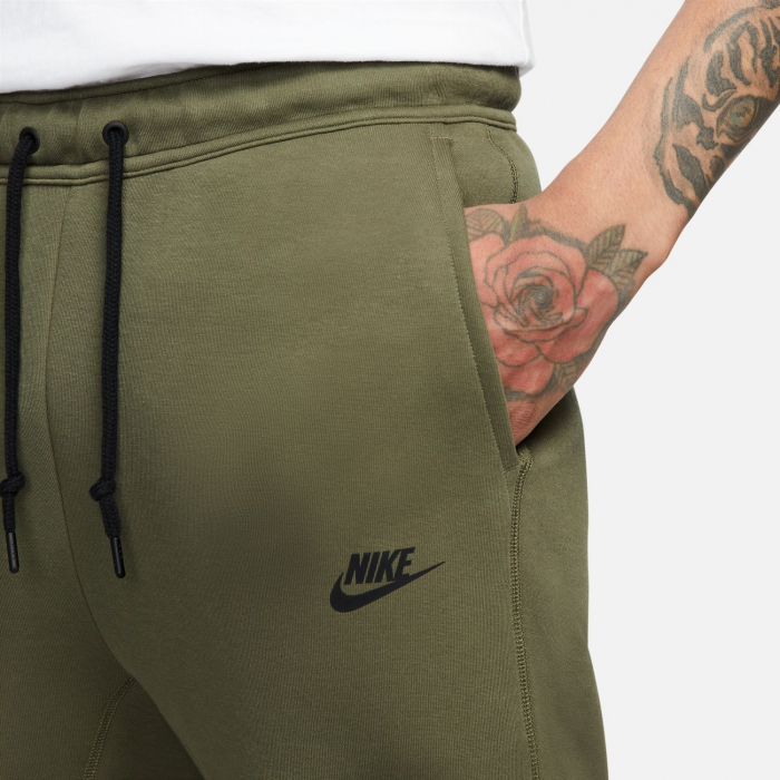 Nike Pantaloni Nike M Tech Fleece Joggers Medium Olive/Black - sneakerit.ro [4]