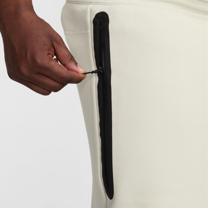 IMBRACAMINTE Sort Nike M Nk Tch Flc Short - sneakerit.ro [7]