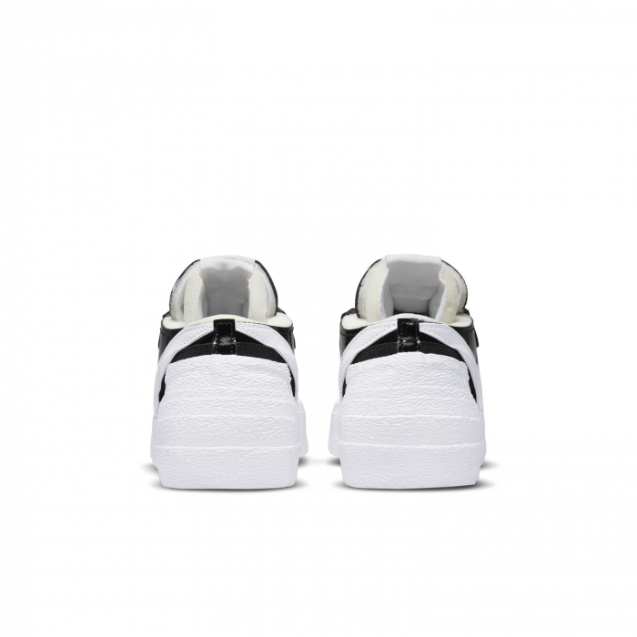 Nike Pantofi sport Nike Blazer Low / Sacai Black Patent Leather - sneakerit.ro [3]