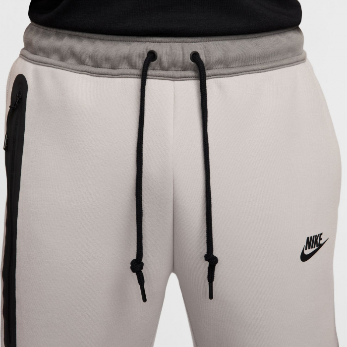 Pantaloni lungi barbati Pantaloni Nike M Tech Fleece Joggers - sneakerit.ro [5]