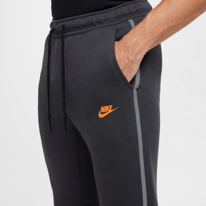 IMBRACAMINTE Pantaloni Nike M Tech Ssnl Tech Fleece + Jggr - sneakerit.ro [4]