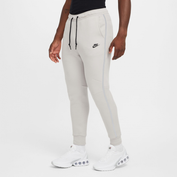 Pantaloni M Nike Tech Ssnl Tech Fleece + Jggr