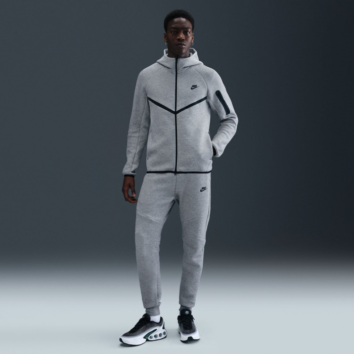 NOUTATI Pantaloni Nike M Nk Tch Flc Jggr - sneakerit.ro [3]