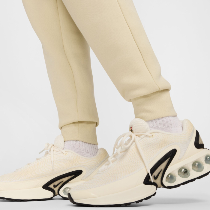 Nike Pantaloni Nike M Nk Tch Flc Jggr - sneakerit.ro [8]