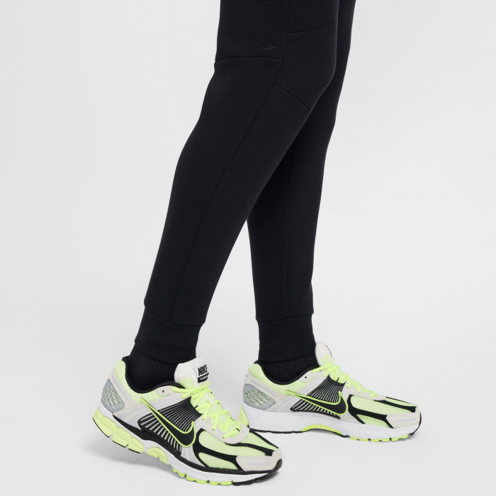 NOUTATI Pantaloni Nike M Nk Tch Flc Jggr - sneakerit.ro [14]