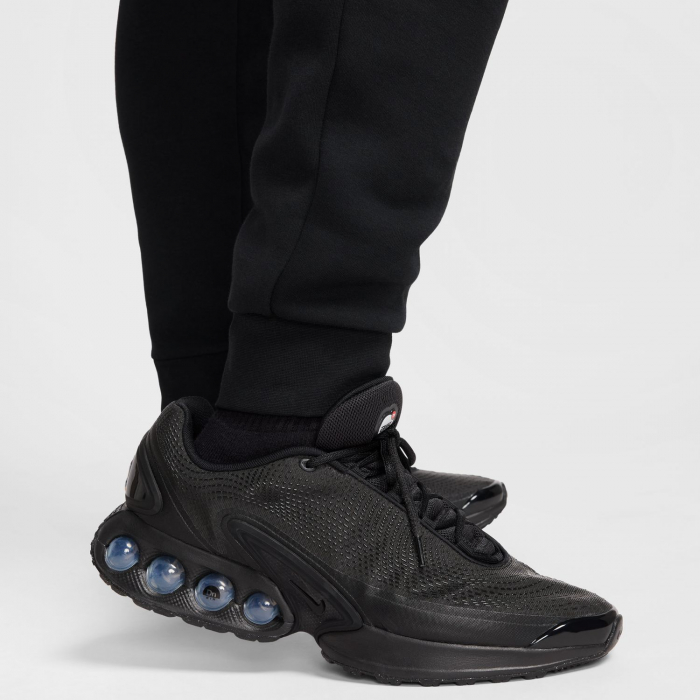 Pantaloni lungi barbati Pantaloni Nike M Nk Tch Flc Jggr - sneakerit.ro [18]