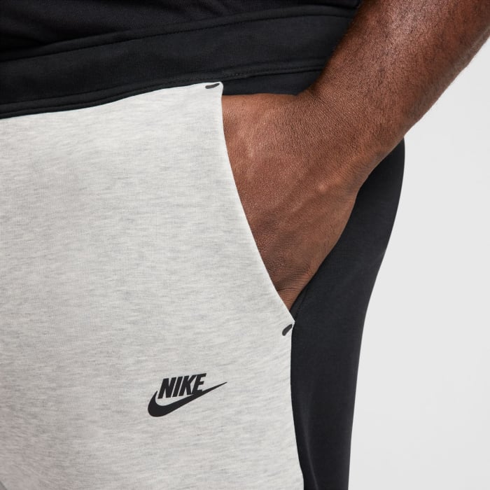 Pantaloni lungi barbati Pantaloni Nike M Nk Tch Flc Jggr - sneakerit.ro [13]