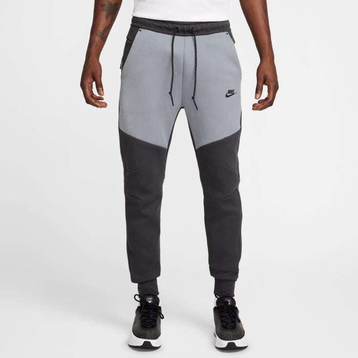 Nike Pantaloni Nike M Nk Tch Flc Jggr - sneakerit.ro [1]