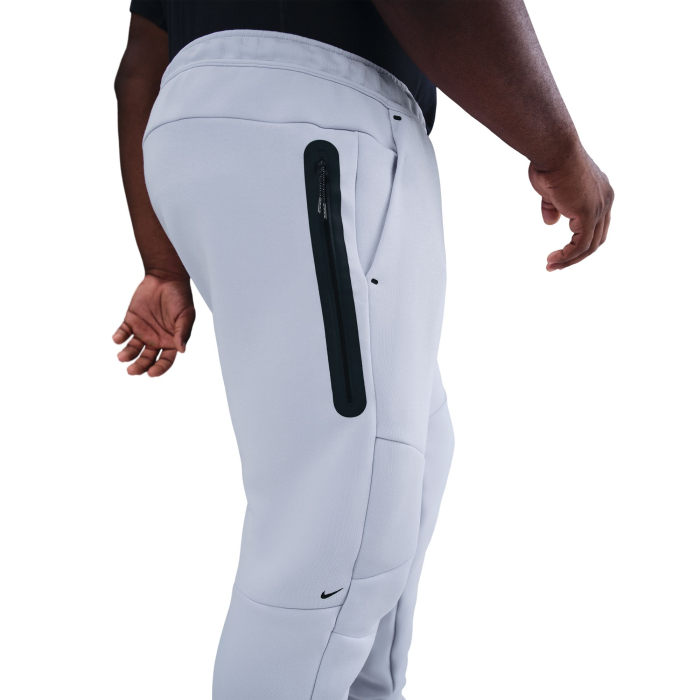 Nike Pantaloni Nike M Nk Tch Flc Jggr - sneakerit.ro [2]