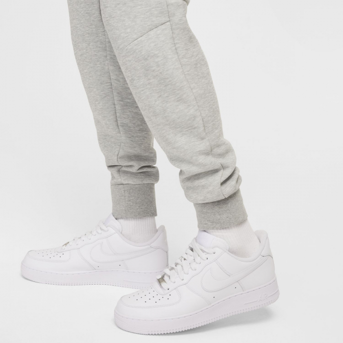 NOUTATI Pantaloni Nike M Nk Tch Flc Jggr - sneakerit.ro [10]