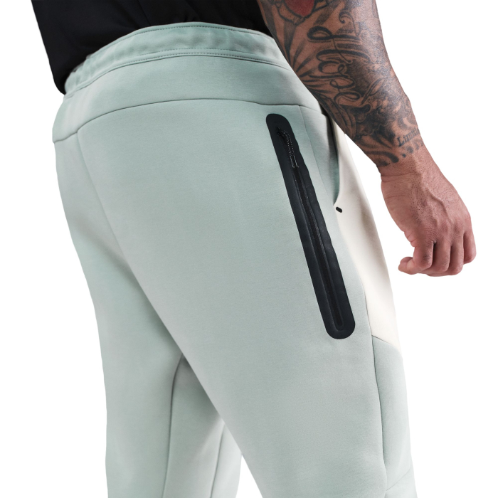 Nike Pantaloni Nike M Nk Tch Flc Jggr - sneakerit.ro [8]