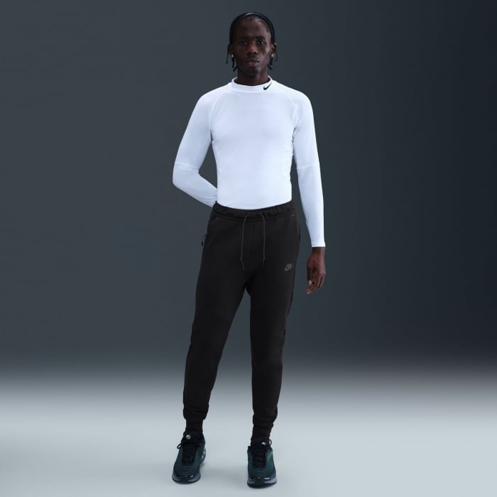 NOUTATI Pantaloni Nike M Nk Tch Flc Jggr - sneakerit.ro [3]