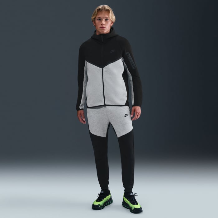 Pantaloni lungi barbati Pantaloni Nike M Nk Tch Flc Jggr - sneakerit.ro [3]