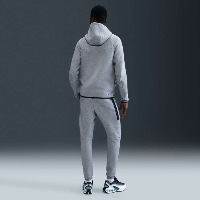 NOUTATI Pantaloni Nike M Nk Tch Flc Jggr - sneakerit.ro [4]