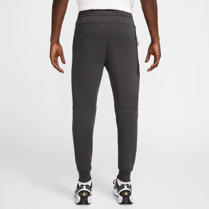 Nike Pantaloni Nike M Nk Tch Flc Jggr - sneakerit.ro [2]