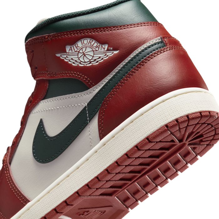 INCALTAMINTE Pantofi sport Air Jordan 1 Mid - sneakerit.ro [4]