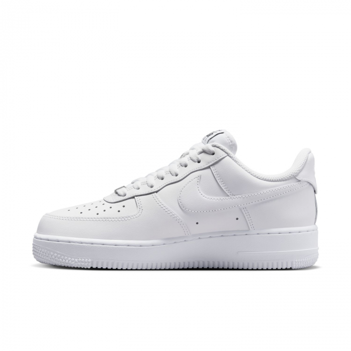 BRANDURI Pantofi sport Nike W Air Force 1 '07 Flyease Triple White - sneakerit.ro [9]