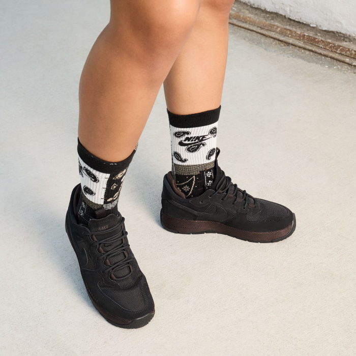 SNEAKERS DAMA Pantofi sport Nike W Air Force 1 Wild Black Velvet Brown - sneakerit.ro [5]