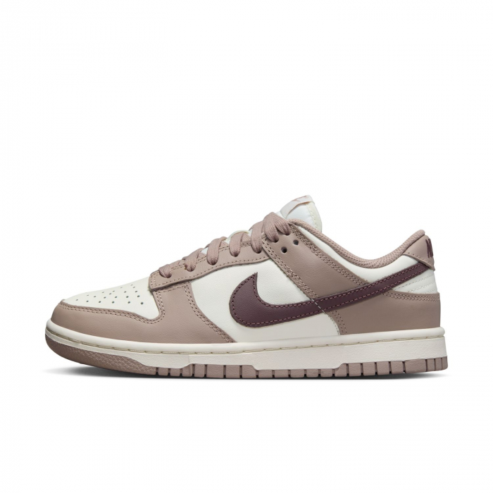 W Nike Dunk Low