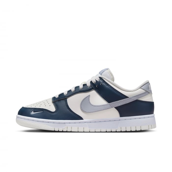 W Nike Dunk Low