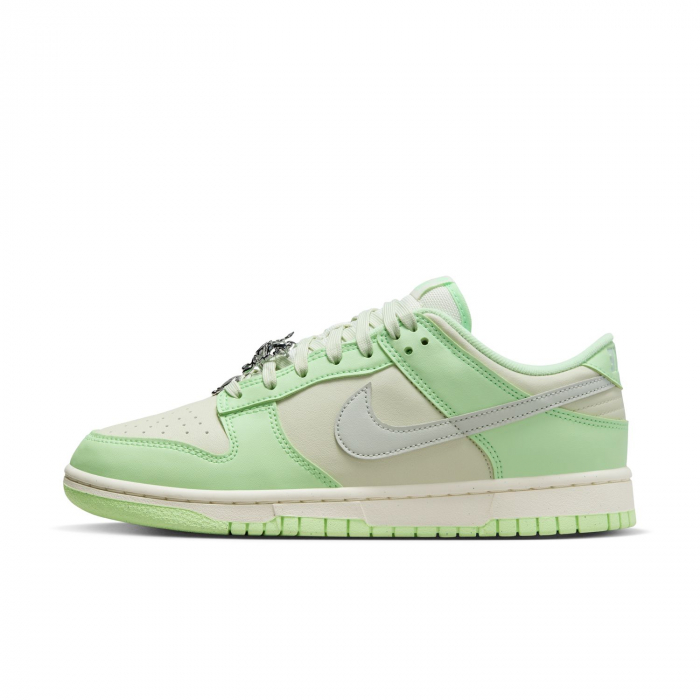 W Nike Dunk Low Nn Se