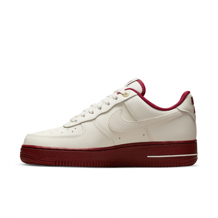Nike Pantofi sport Nike Wmns Air Force 1 '07 Se Xcat 40th Anniversary Edition Sail Team Red - sneakerit.ro [10]