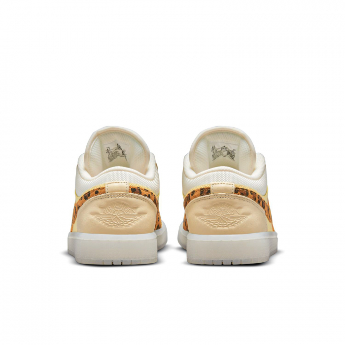 Jordan Pantofi sport Jordan Wmns Air Jordan 1 Low SNKRS Day - sneakerit.ro [3]