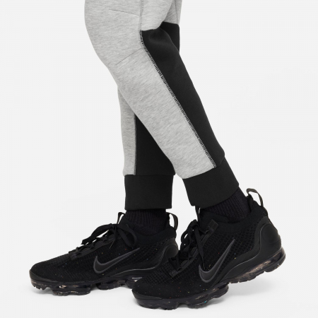 IMBRACAMINTE Pantaloni Nike B Nsw Tech Fleece Pant - sneakerit.ro [5]