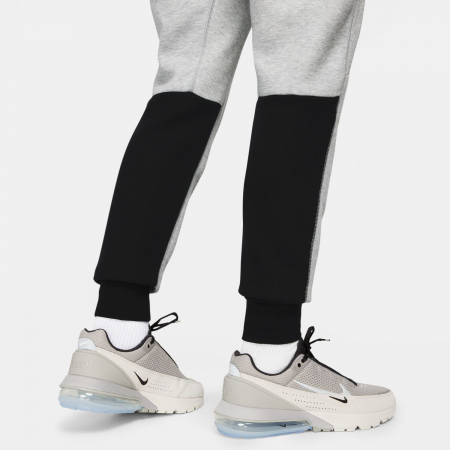 SALE Pantaloni Nike M Tech Fleece Joggers - sneakerit.ro [4]