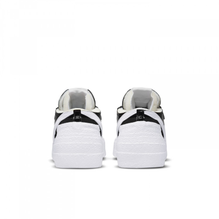 Nike Pantofi sport Nike Blazer Low / Sacai Black Patent Leather - sneakerit.ro [2]