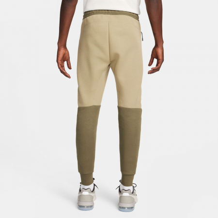 IMBRACAMINTE Pantaloni Nike M Tech Feelce Jogger - sneakerit.ro [1]