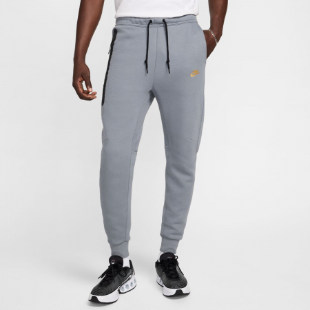 Nike - Pantaloni Nike M Tech Fleece Jggr