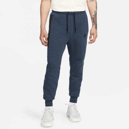Haine Sport Barbati - Pantaloni Nike M Tech Fleece Jogger Obsidian Heather/Black + sneakerit.ro