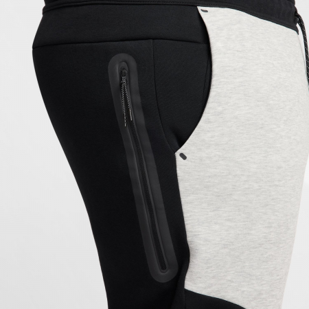 IMBRACAMINTE Pantaloni Nike M Nk Tch Flc Jggr - sneakerit.ro [13]