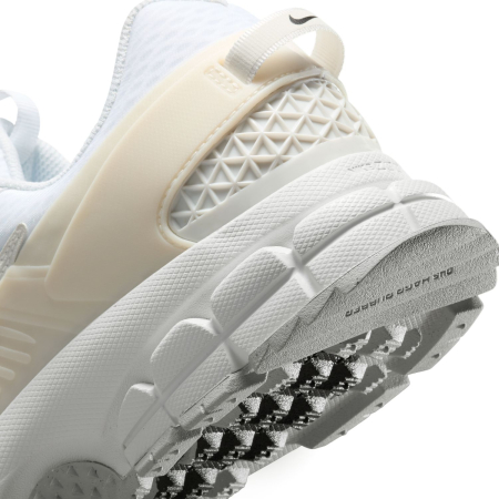 Nike Pantofi sport Nike Zoom Vomero Roam - sneakerit.ro [3]