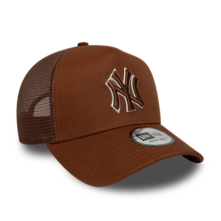 ACCESORII Sapca New Era MLB Outline New York Yankees  9FORTY E-Frame Trucker Adjustable Cap Brown - sneakerit.ro [1]