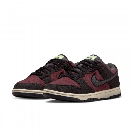 SNEAKERS DAMA Pantofi sport Nike W Dunk Low Se Cc Fleece Pack Burgundy Crush - sneakerit.ro [1]