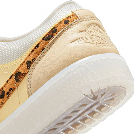 Jordan Pantofi sport Jordan Wmns Air Jordan 1 Low SNKRS Day - sneakerit.ro [4]