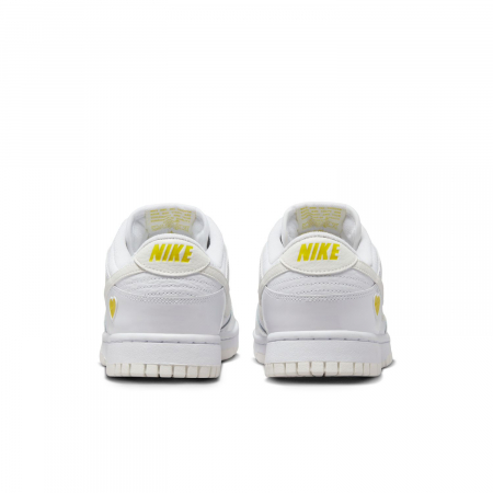 Nike Pantofi sport Nike Wmns Dunk Low Vday Valentine's Day Yellow Heart - sneakerit.ro [4]
