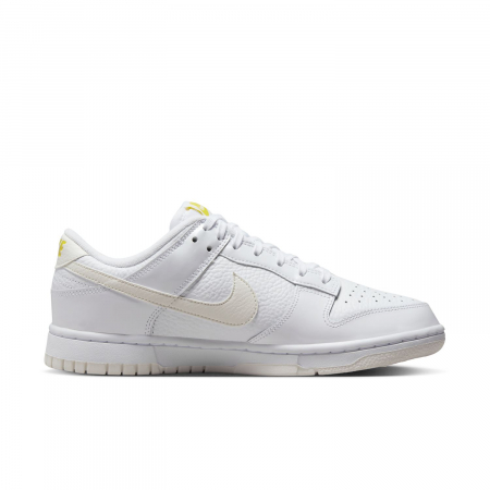 Nike Pantofi sport Nike Wmns Dunk Low Vday Valentine's Day Yellow Heart - sneakerit.ro [9]