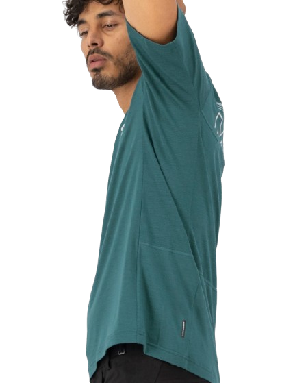 Tricou Barbati Mons Royale Tarn Logo Abyss [4]