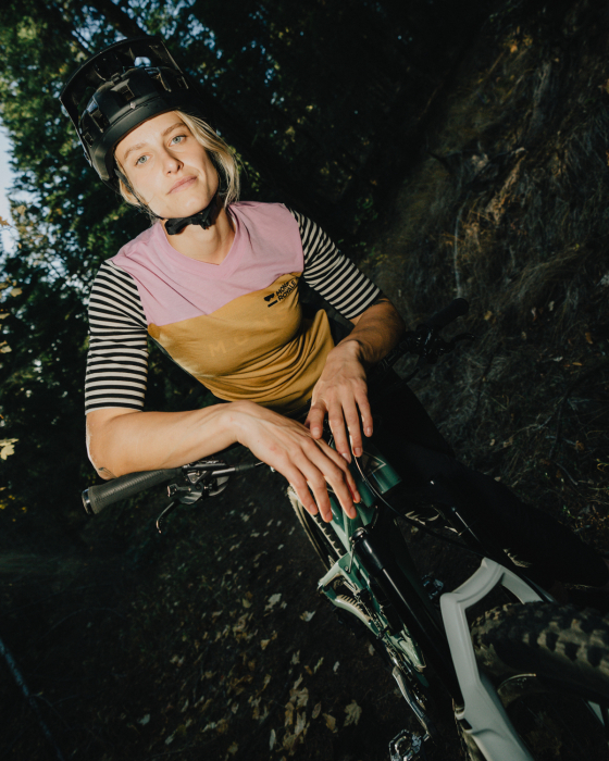 TRICOU MERINO ENDURO MONS ROYALE REDWOOD POP CLASH [5]