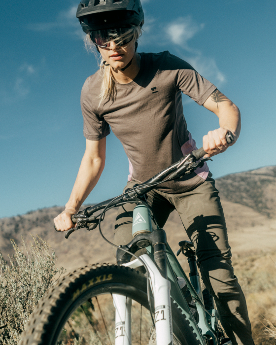 TRICOU MERINO ENDURO MONS ROYALE TARN SHIFT POP PINK [5]