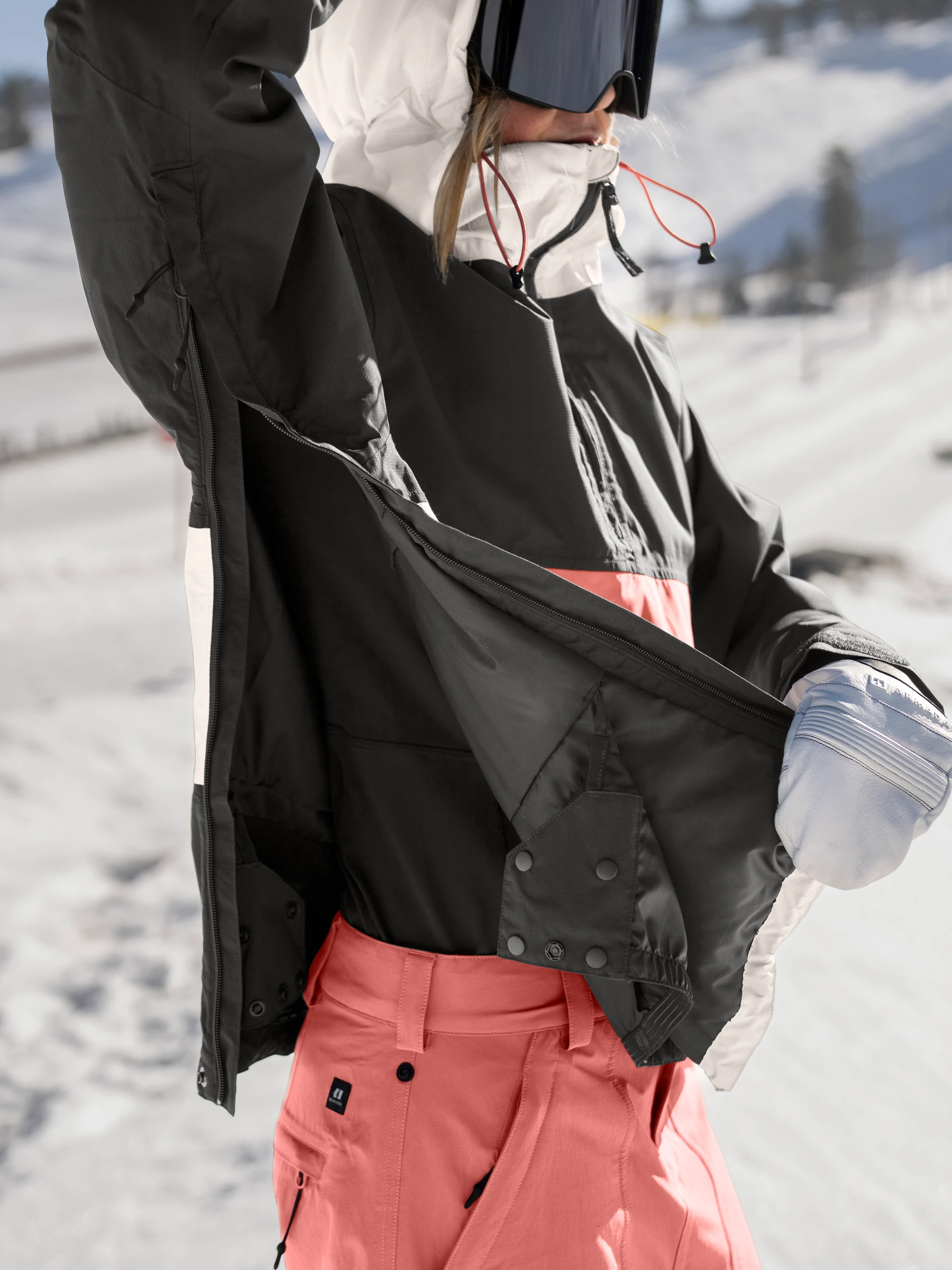 Geaca Hanorac Armada Femei Rosalie 2L Insulated Black Cream 15K [1]